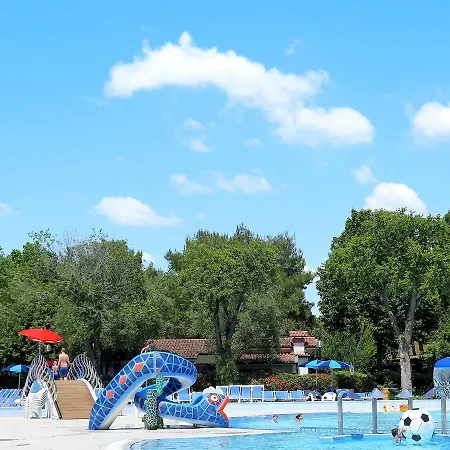 Villaggio Turistico Europa 100s Сasa de vacaciones